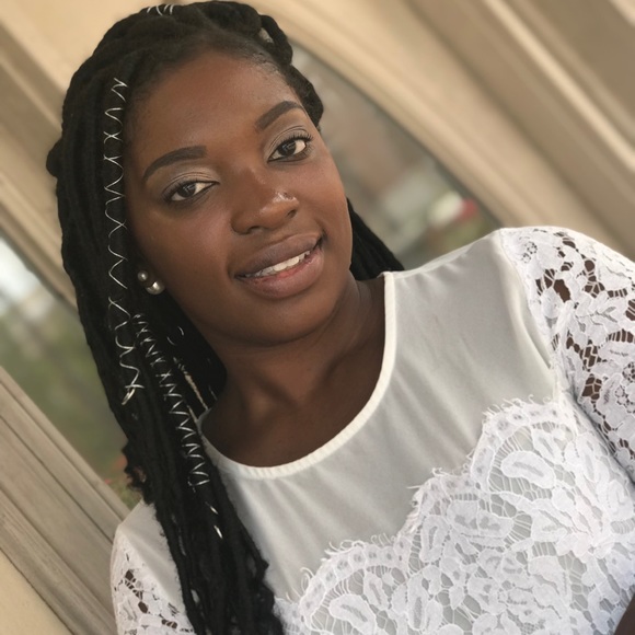 Meet your Posher, Cierra - Picture 1 of 1